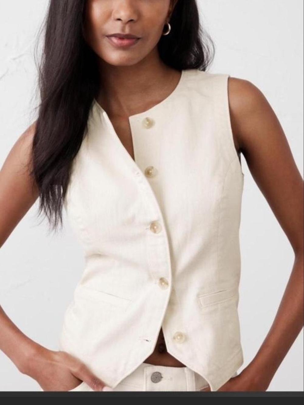 Banana Republic Cream Button-Front Sleeveless Vest